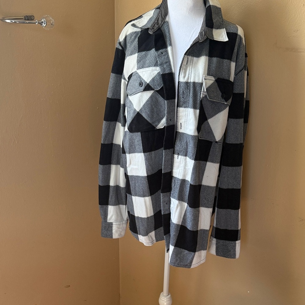 Wrangler Black and White Plaid Shirt